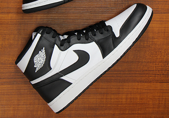 jordan-1-black-white