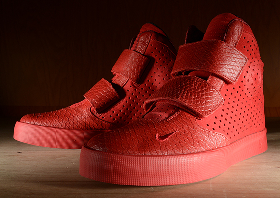 nike-flystepper-2k3-gym-red-01