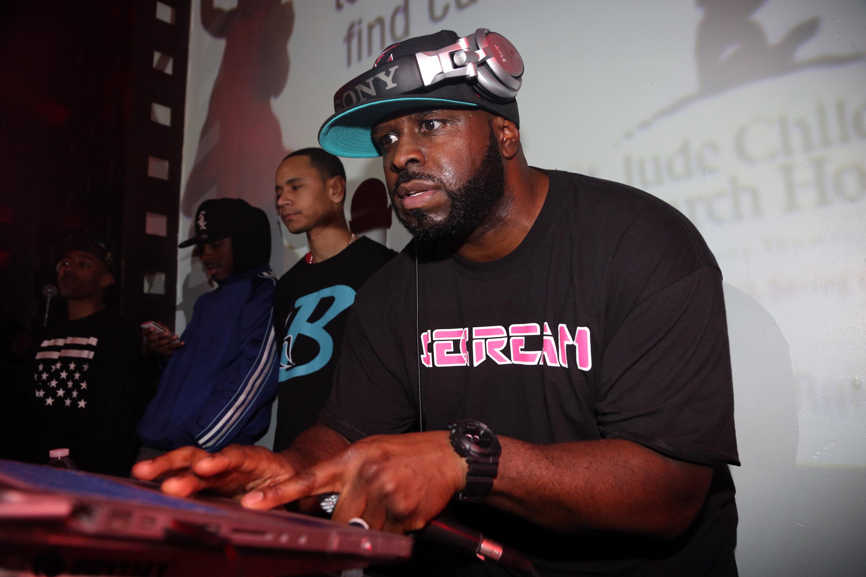 Mack Wilds' Home For The Holidays