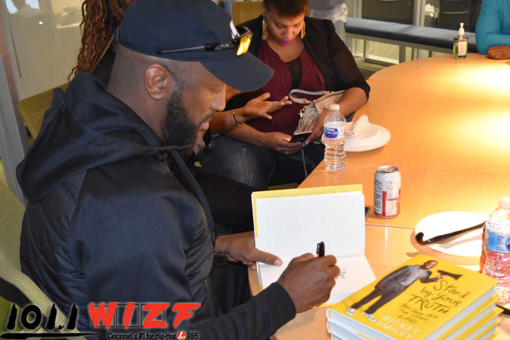 Rickey Smiley Book Signing
