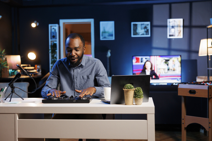 Content creator mixing on DJ turntables